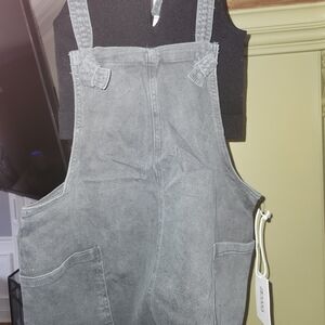 Zenana Outfitters Charcoal Romper and Black Zenana Tank